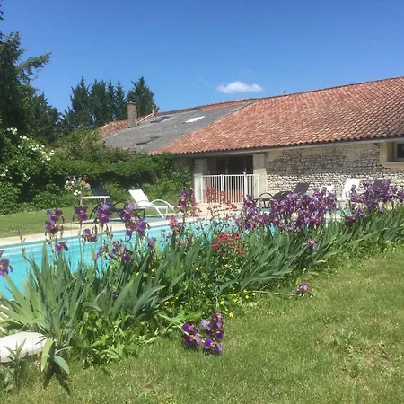 Holiday home Domaine Dauget *